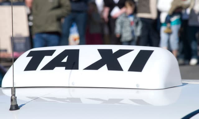 Taxi 24 horas en Arcade, Soutomaior